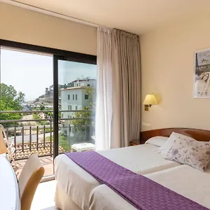 Avenida Hotel